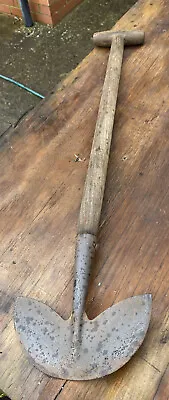 Vintage T Handle Lawn Edging Garden Tool. • £18