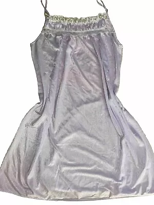 Vintage Pale Lavender Miss Elaine ILGWU Union Made Nightgown • $15
