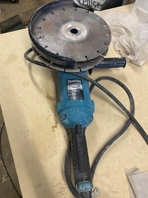 £24.60 • Buy Makita GA9050 110V 230mm Angle Grinder