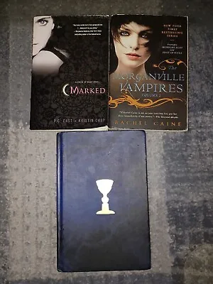 Lot Of 3 Young Adult Teen Graphic Novels ; Marked Morganville Vampires 2 Codex • £9.07