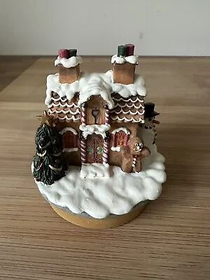 Yankee Candle ‘Our America’ Jar Topper Lid - Gingerbread House (Christmas) • £29.95