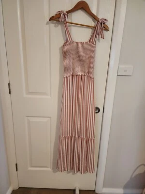 $70 • Buy Ripe Maternity Dress Size Medium