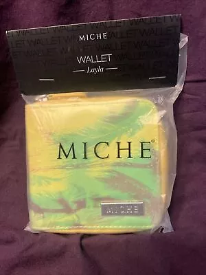 Miche Wallet Layla Zippered Wallet - NEW! • $8