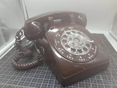 Vintage ITT C/D 500 Series CHOCOLATE BROWN Rotary Dial Desk Table Top Telephone • $29.99