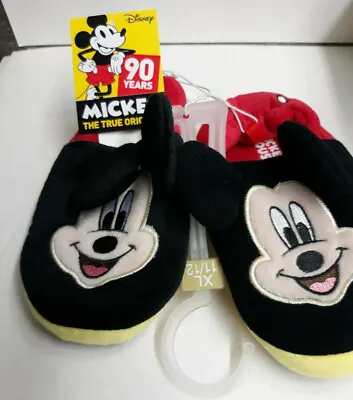 Mickey Mouse Slippers-Kids-2 Sizes Available 9/10 (LG) 11/12 (XLG) • $8