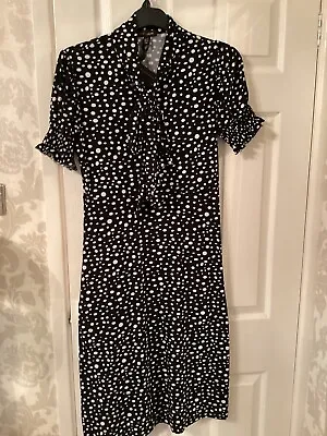 BNWT Ladies QED London Dress Size 12  Black & White Soft Feel Dress • £8.99