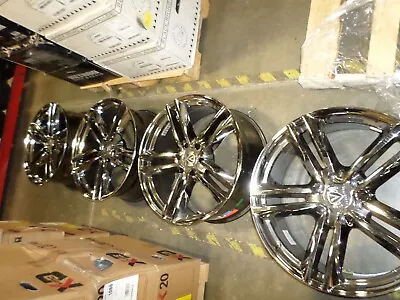 Used Set Vogue Infiniti QX56 / Q80 22x9.5 6-5.5(16) Bright PVD  Finish • $580