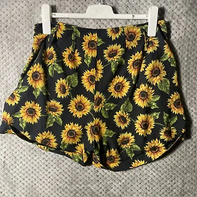 Select Womens Shorts Size Uk 14 Sunflower Pattern • $8.70