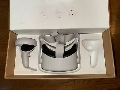 Oculus Quest 2 All-in-one VR Headset - White Headset One Controller • $60