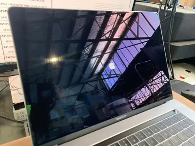 CLEARANCE MACBOOK PRO (15-INCH TOUCH MID 2018) I9- 8950HK NVMe 500GB 16GB • $750