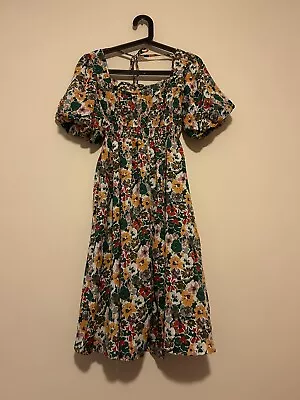 $35 • Buy Beautiful Floral Dress Size Fit 8-14