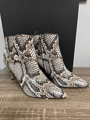 $55 • Buy Giuseppe Zanotti Maskenada Urban Snakeskin Booties E970021