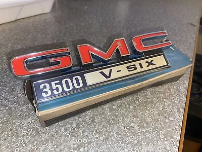 NOS 1968-1972 GMC Truck Fender Emblem 646067 48603 3500 V - SIX • $50