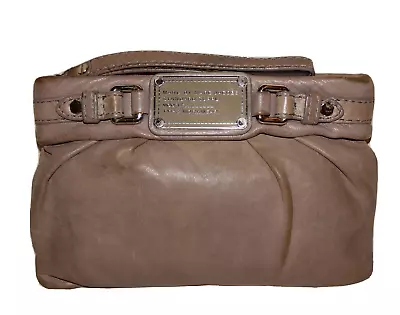 MARC By MARC JACOBS Small Beige-Taupe Leather 6 X 9 Zippered Pouch WORN! • $14.99