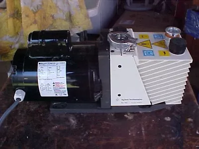 Agilent Varian Type DS102 Model SQ395 Dual Stage Rotary Vane Vacuum Pump • $250