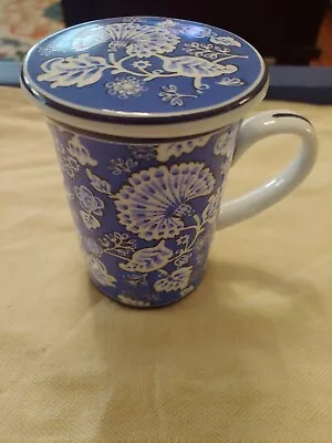 Vera Bradley BLUE LAGOON Mug With Lid EUC • $15