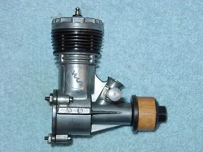 Old 1950 VECO Model V1 29 Glow Spark Plug Model Airplane Engine *1st Year!* EXC. • $109.95