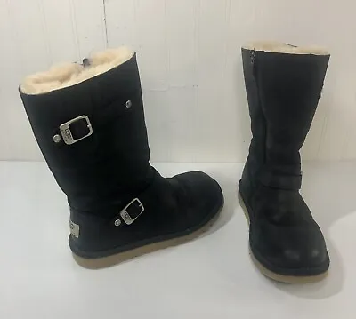 UGG Australia Kensington Black Leather  Girls Boots Size 4  S/N 1969 Broken Zipp • £28.15