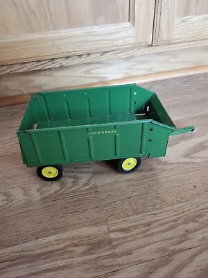 Vintage Toy Ertl John Deere # 112 Chuck Wagon Metal Forage 2749 Farm Green Used • $35