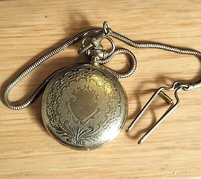 Pocket Watch • £10