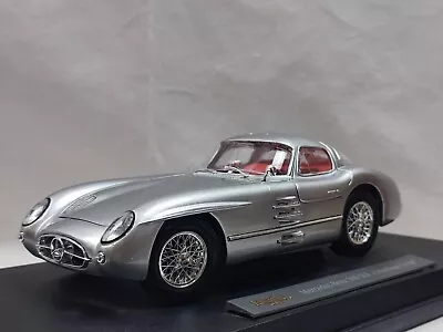 Maisto 1/18 Scale - 36898 Mercedes Benz 300 SLR Coupe Uhlenhaut Model Car • £55