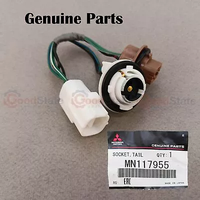 $30.19 • Buy GENUINE Mitsubishi Pajero 02-06 Rear Tail Bumper Light Socket Wiring Harness