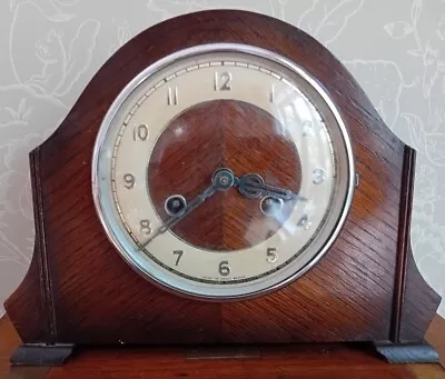 Oak Cased Mechanical Mantel Clock - Perivale Movement -Working With Pendulum  • £22