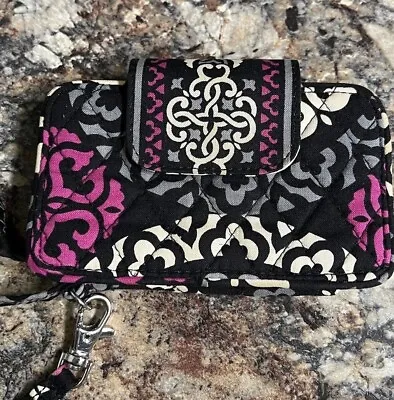 Vera Bradley Smartphone Wristlet Wallet Canterberry Magenta Retired Pattern 2013 • $15.99