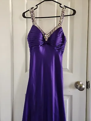 La Femme Purple Formal Evening Cocktail Prom Dress. Size 0. Beaded. • $27.99