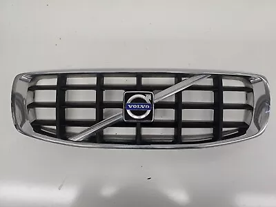 08-10 Volvo XC70 Upper Grille Assembly 30678682 • $175