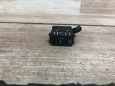 Mercedes Benz Oem W201 190 190e 190d Front Center Console Audio Volume Switch • $19.50