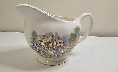 Vintage J & G Meakin Gravy Boat. • £0.99