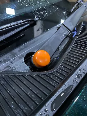 $26.33 • Buy Mazda MX5 Mk3/3.5 NC Wiper Arm Bolt Rubber Covers - Gloss Orange Plastic