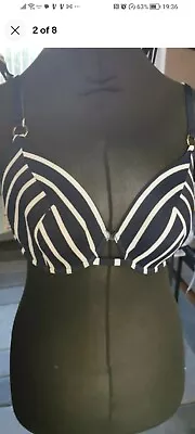 BNWT  M&S  Underwired Padded Plunge Bikini  Top  34E  • £7.99