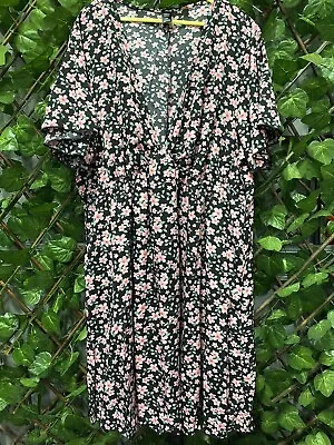 BNWOT Ladies Summer Floral Dress - Size 1XL (16-18) • $5