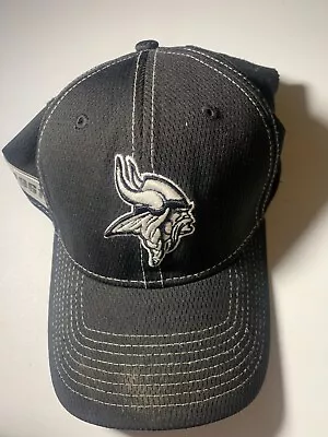 Minnesota Vikings Hat Cap Flex Fit M/L Black White Pre-Owned HT59+111 • $8.37