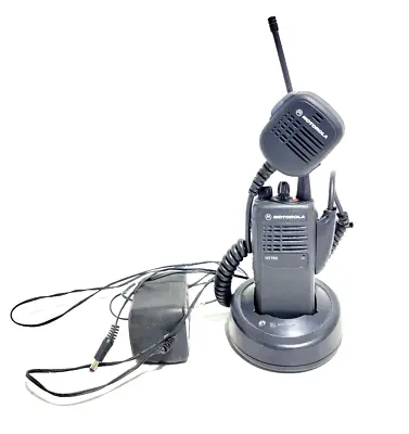 Motorola Ht750 Model: Aah25rdc9aa3an Uhf Portable Radio W/ Hmn9053e Microphone • $87.09