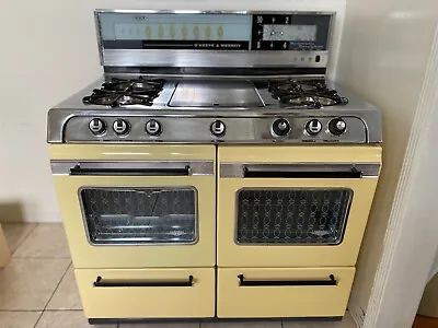 O'Keefe & Merritt Four Burner Stove Double Oven Griddle Grillevator • $3499