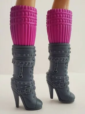 Disney V.I.P. Cece Jones Doll Bella Thorne VIP SHAKE IT UP Doll Boots Shoes  • $15.98