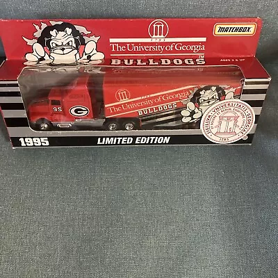 1995 The University Of Georgia Bulldogs Trailer/matchbox/white Rose Collectibles • $17.95