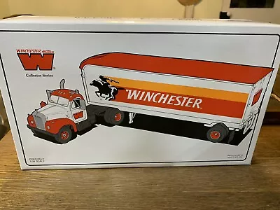 First Gear 1960 Mack Model B-61 Tractor Trailer Truck Winchester  1/34 Scale • $55