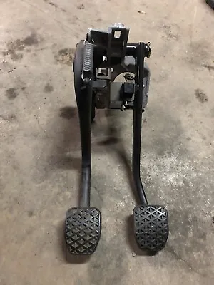 2002 BMW E46 3 Series Clutch & Brake Pedal Assembly OEM • $215