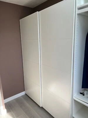 £155 • Buy White Ikea Pax Double Wardrobe - White Sliding Doors - 4 Baskets - Accessories
