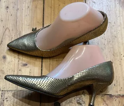 Gold Nine West Leather Low Heel Court Shoes Pumps Slip On Pointed Toes Size 7. M • $35