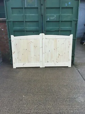 Driveway Gates 5ft H X 8 Ft Wide Berkshire Arch Top Gates • £475