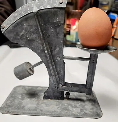 Vintage The Oakes Manufacturing Metal Egg Scale • $30