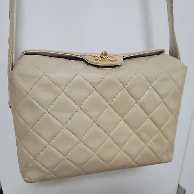 Chanel Vintage CC Logo Lambskin Beige Gold Hardware Shoulder Bag • $999