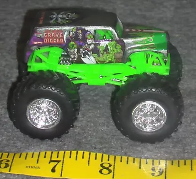 Hot Wheels Monster Jam Grave Digger Chrome Silver 1:64 Retired RARE VHTF 2007 • $9.95