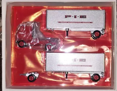 Winross Diecast P-I-E Tractor Trailer NIB • $60