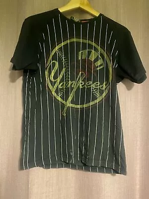Cooperstown Majestic Athletic Yankees T-shirt Size XS Small Stains REF00008 • £32.09